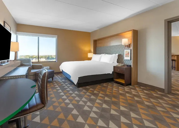 Hotel I-90&rt 20 State St By Ihg Rockford